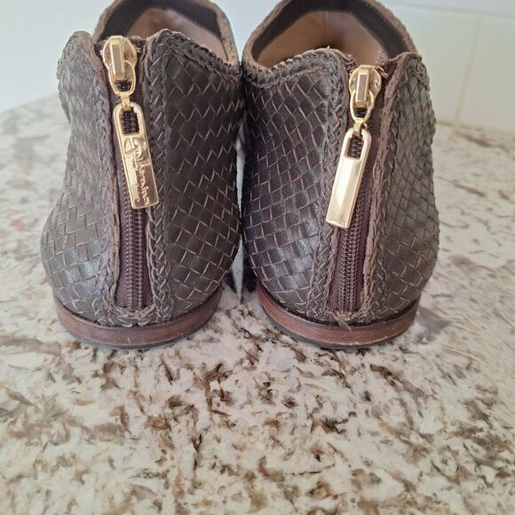 Anthropologie’s Guilhermina Tessia Brown  Leather Booties size 10 - Picture 3 of 8